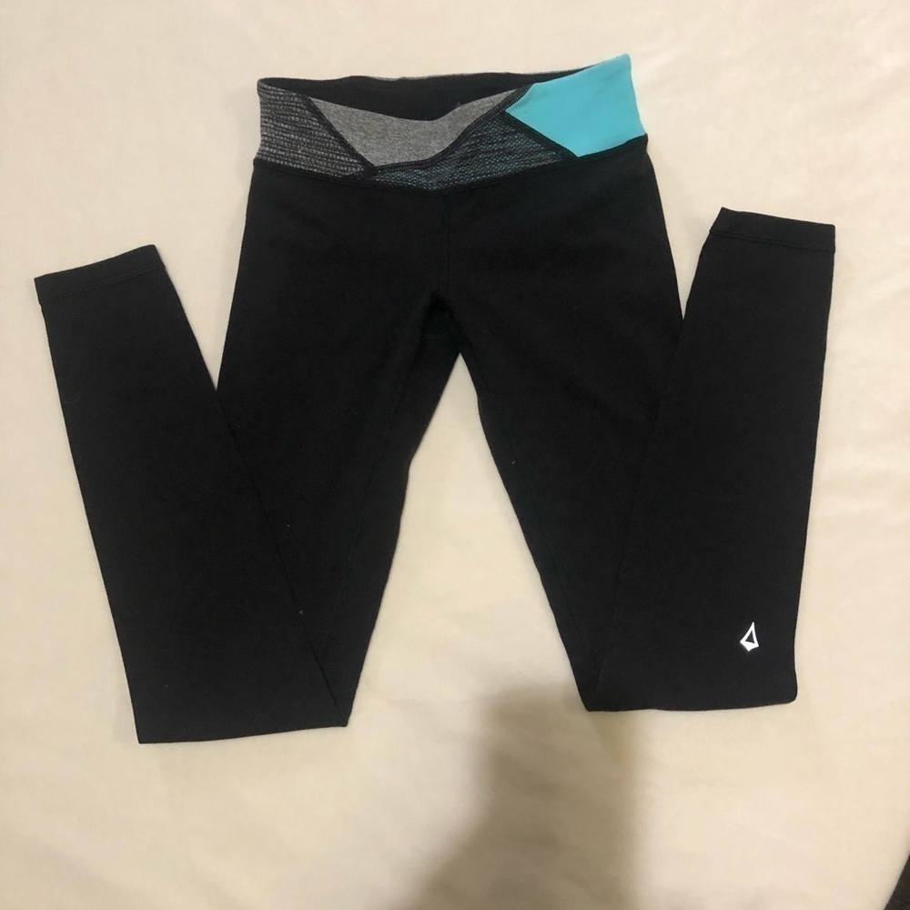 Ivivva Reversible Leggings size 10.